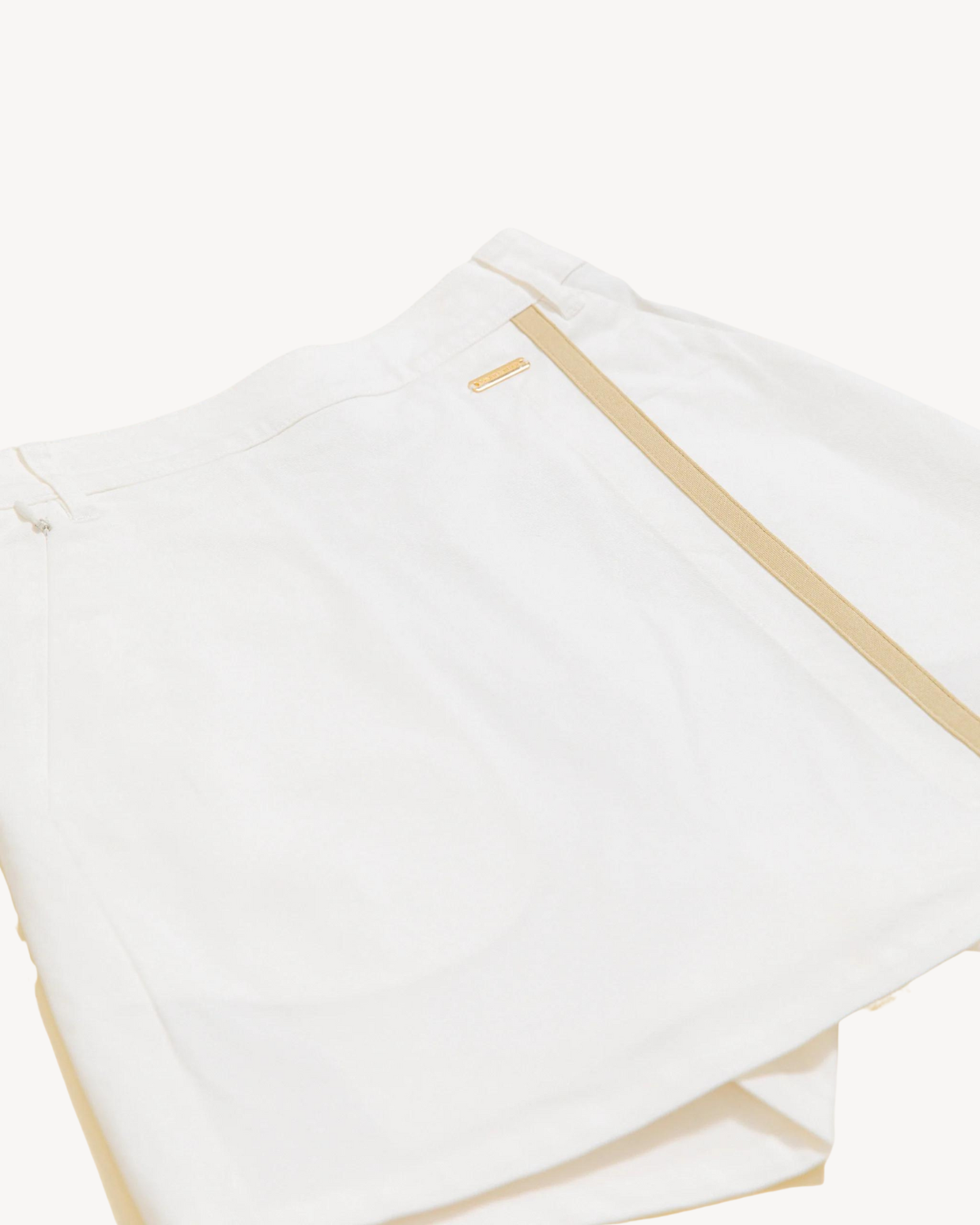 Aラインキュロットスカート / ホワイト